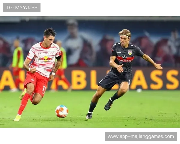 斯图加特3-0奥格斯堡,主场连胜延续欧冠希望 斯图加特3-0奥格斯堡,主场连胜延续欧冠希望